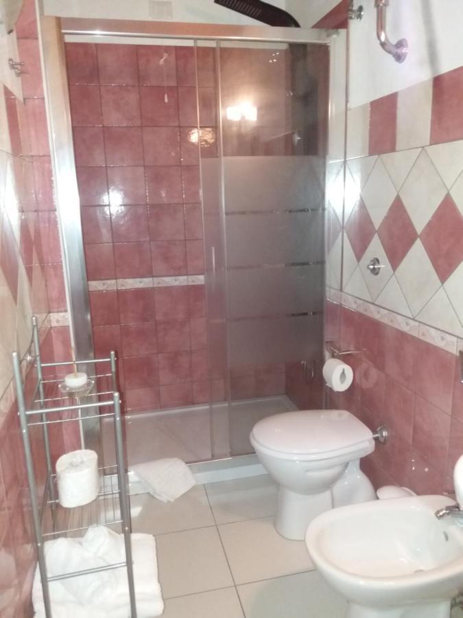 Su Casciu Bed & Breakfast Bosa Bagian luar foto