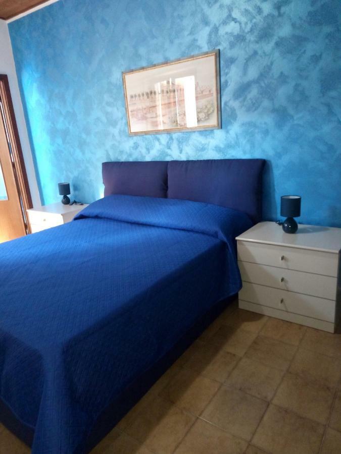 Su Casciu Bed & Breakfast Bosa Bagian luar foto