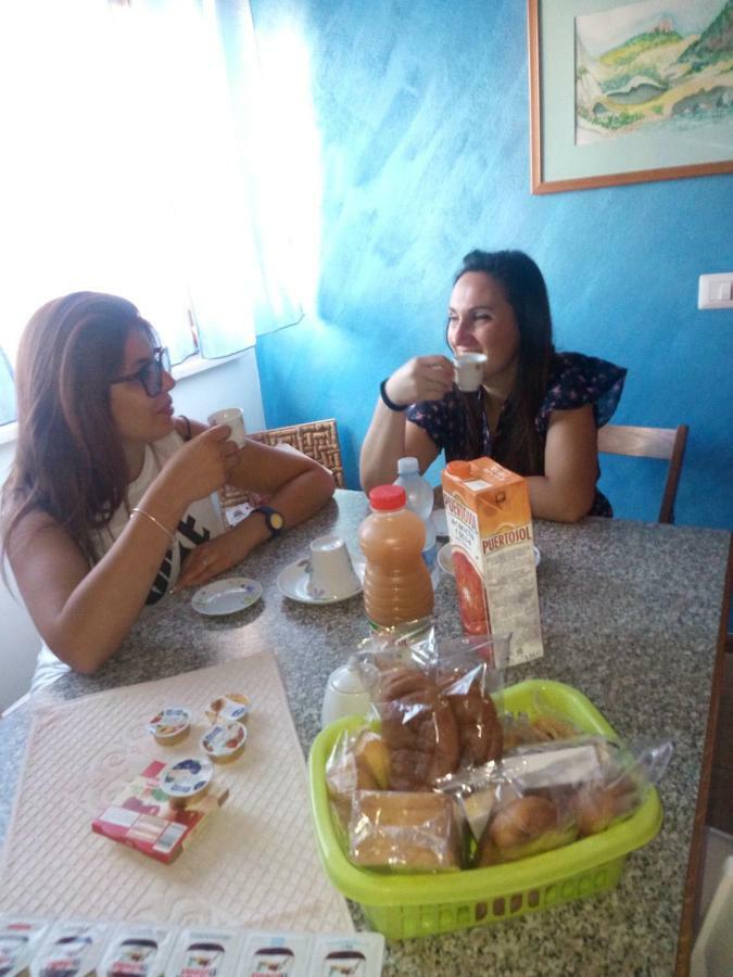 Su Casciu Bed & Breakfast Bosa Bagian luar foto