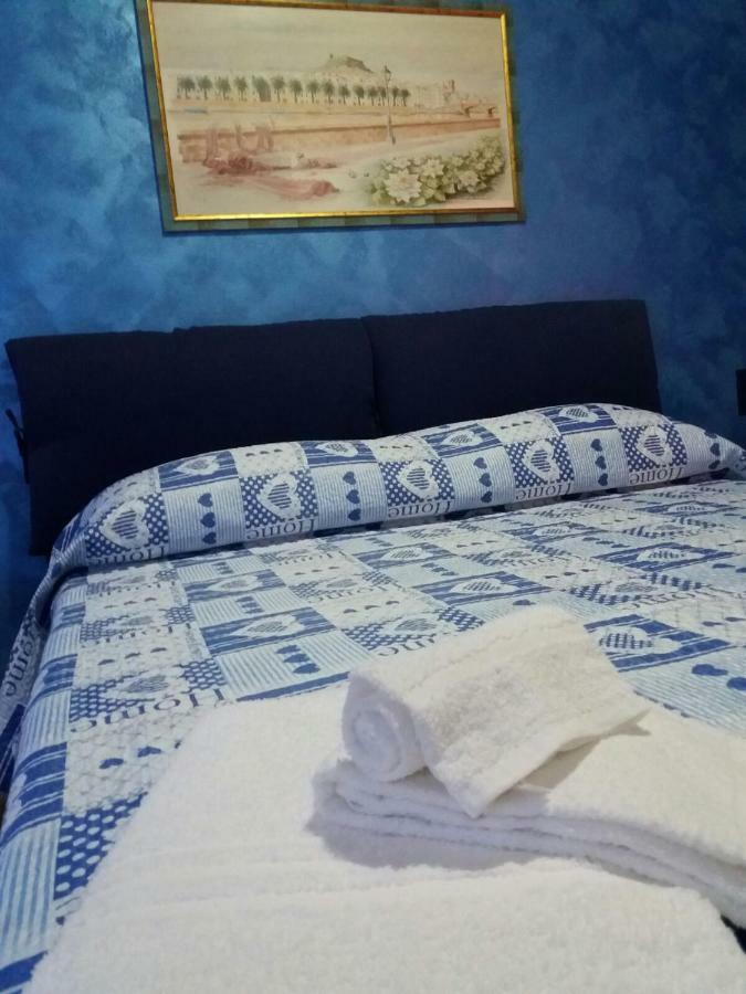 Su Casciu Bed & Breakfast Bosa Bagian luar foto