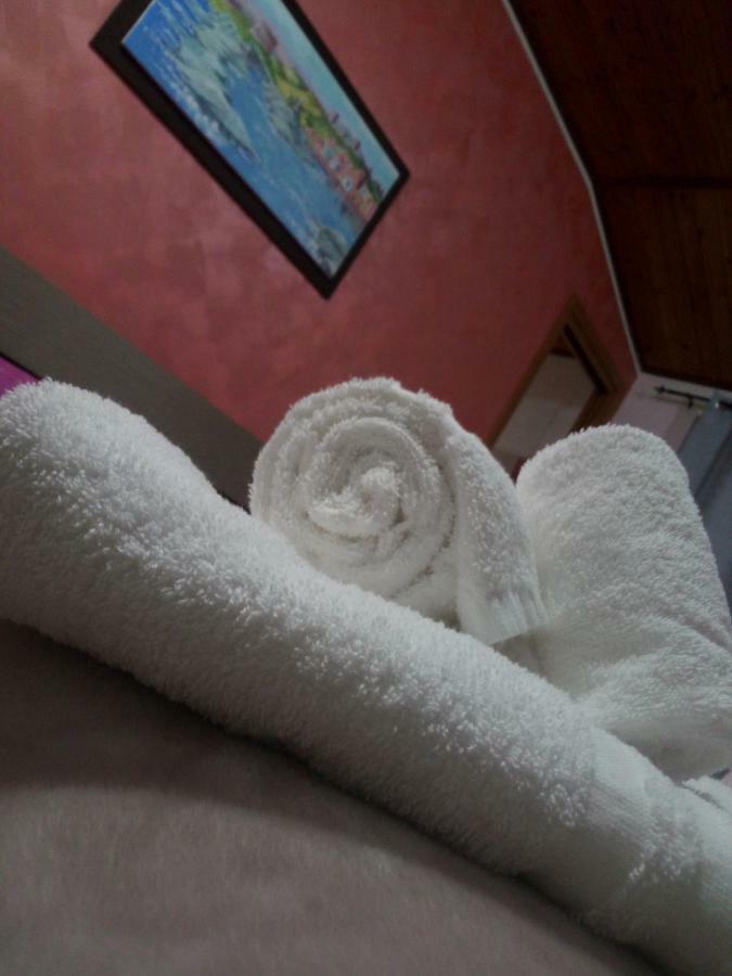 Su Casciu Bed & Breakfast Bosa Bagian luar foto